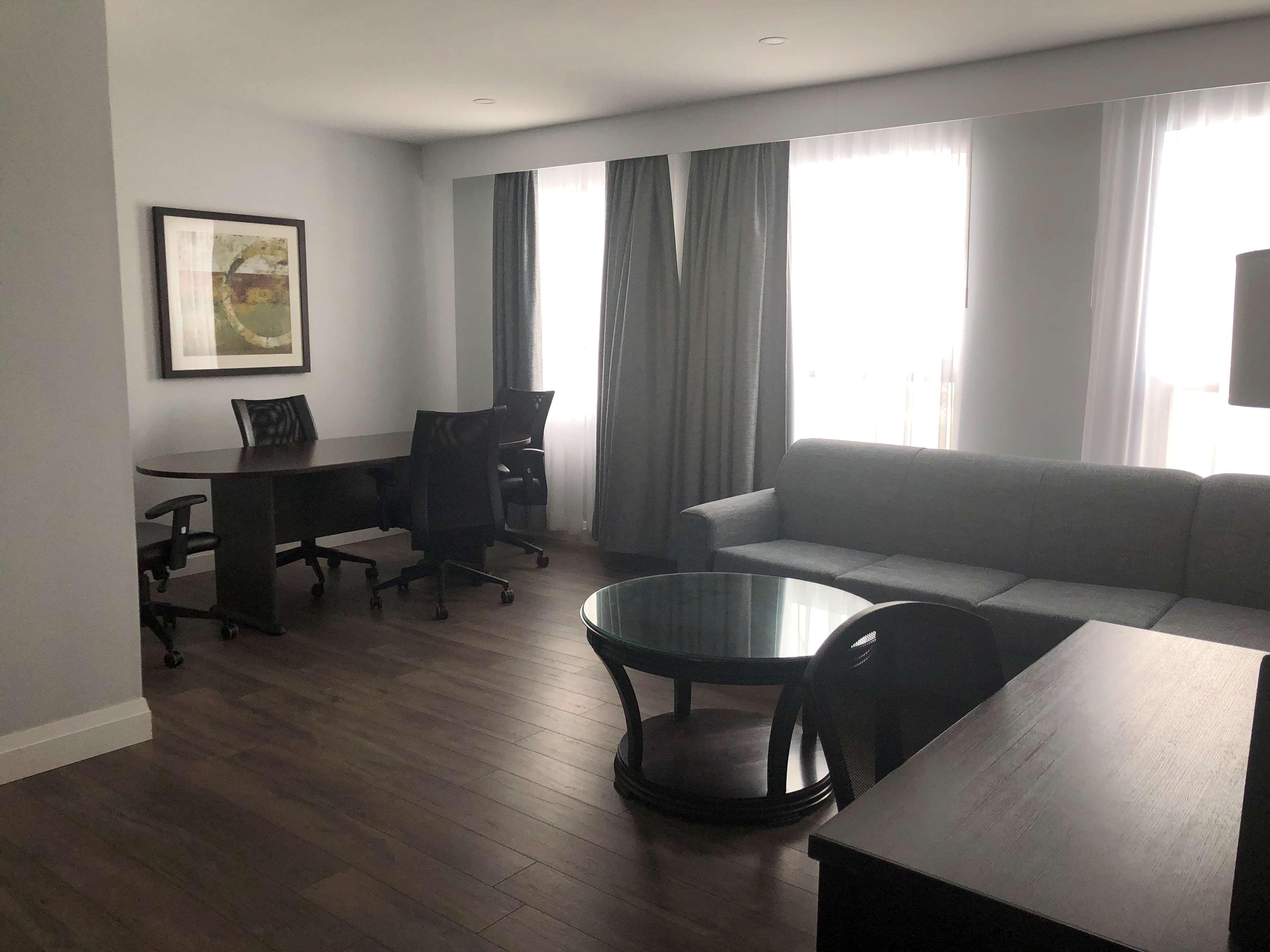 เบสต์ เวสเทิร์น พลัส แบร์รี Hotel ภายนอก รูปภาพ
