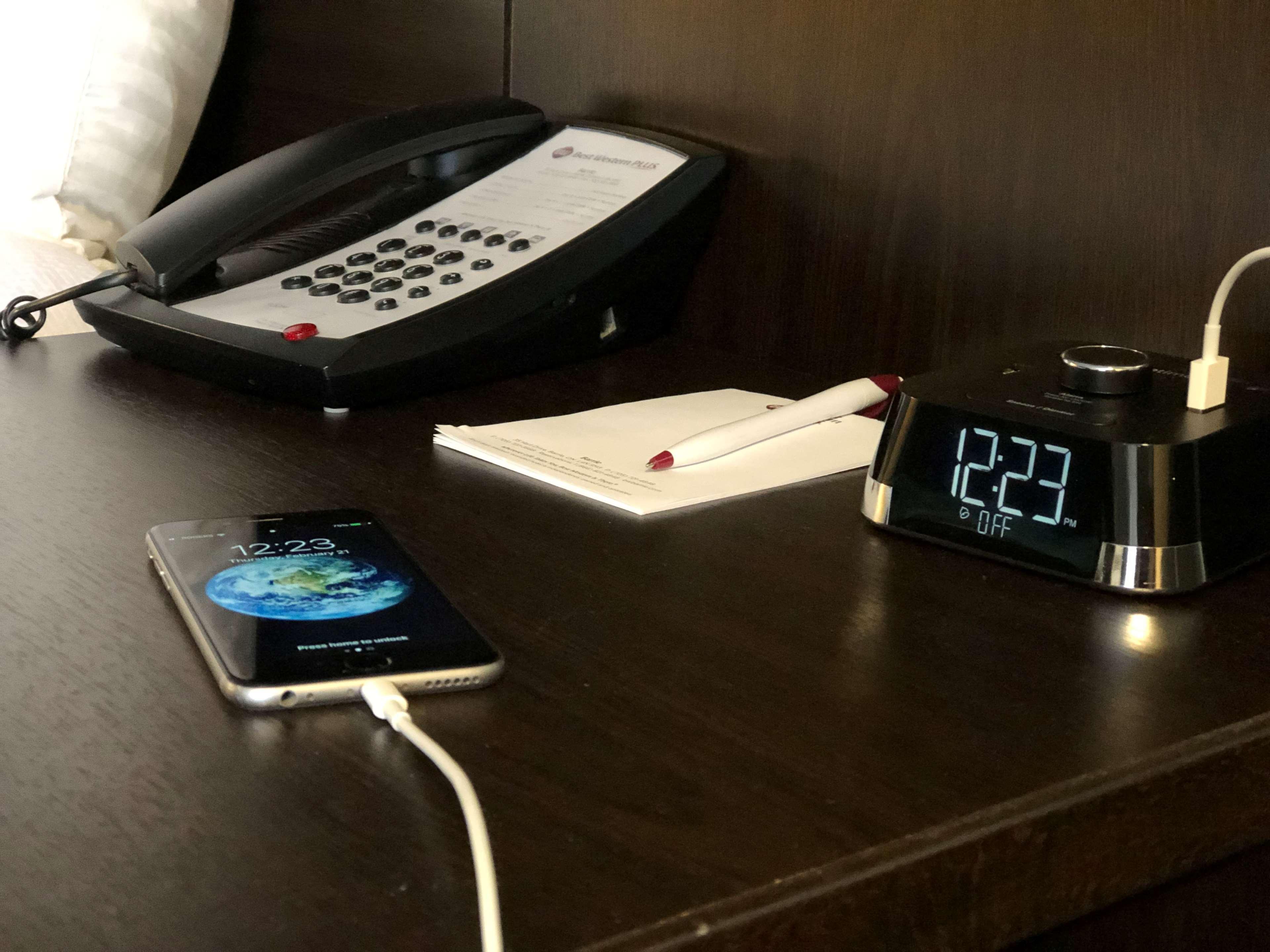 เบสต์ เวสเทิร์น พลัส แบร์รี Hotel ภายนอก รูปภาพ